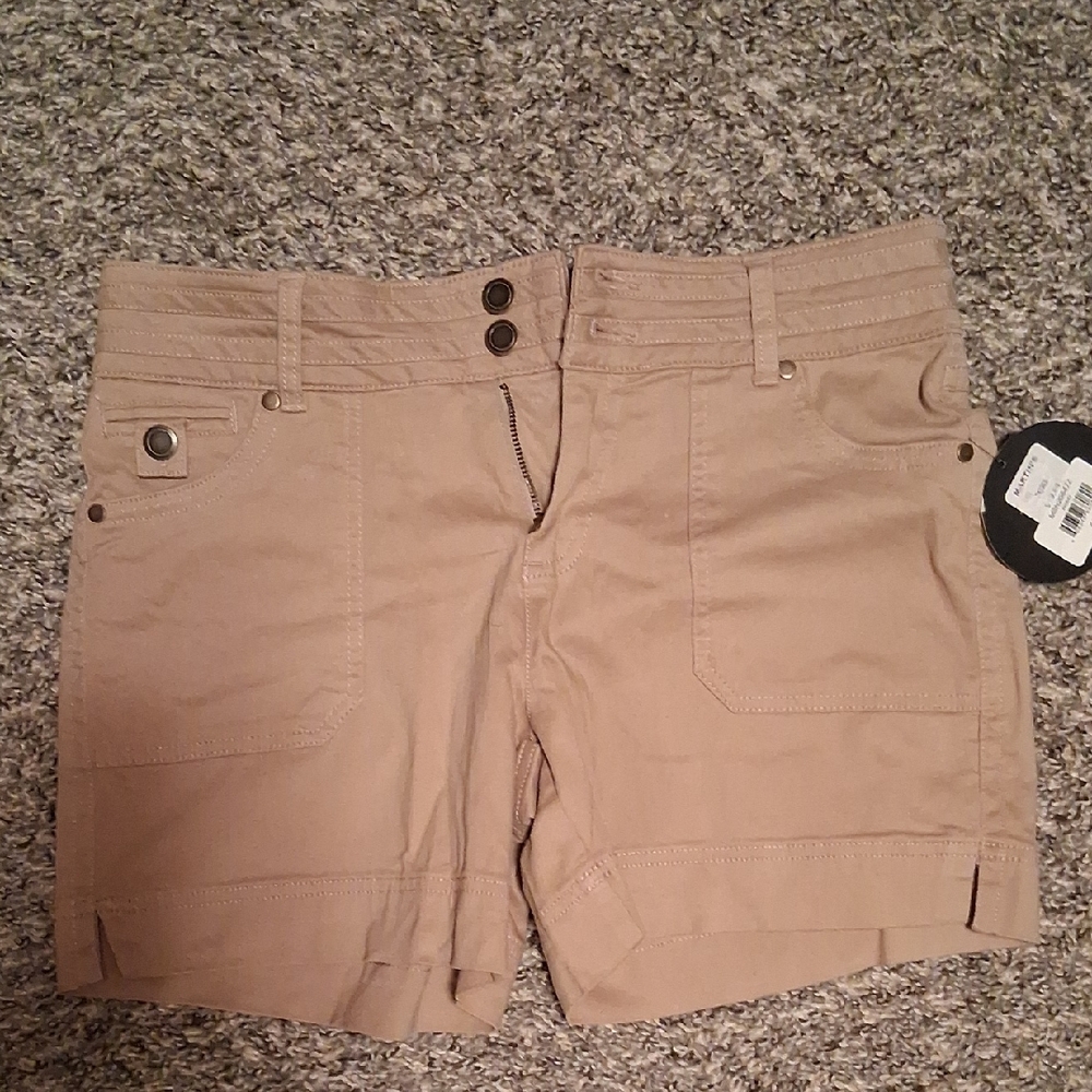 Women's Tan Shorts